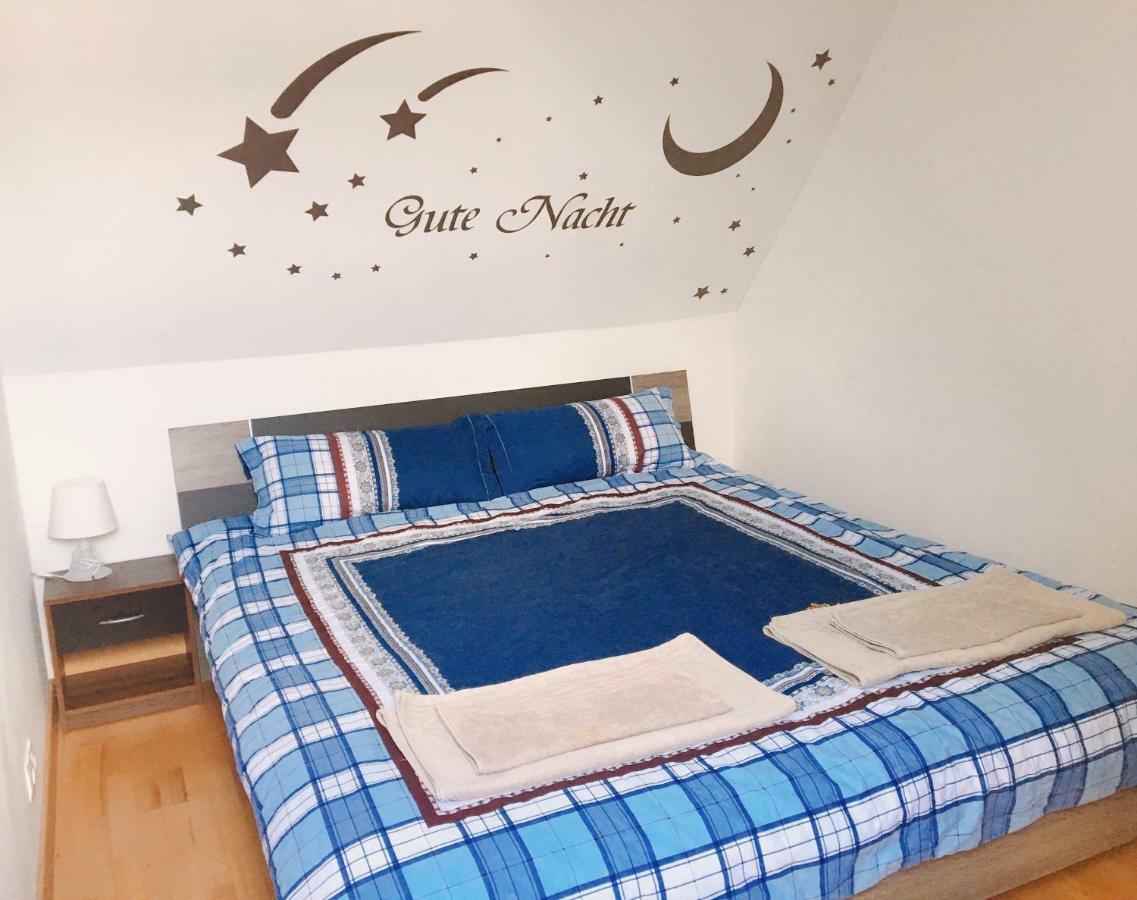 Schoene Zeit 2 Rooms Apartment With Kitchen FDH Esterno foto